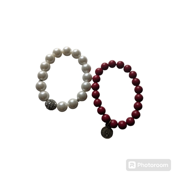 Beaded Bracelet. 1 Pair. Red Beaded and Faux Pearl. - Picture 4 of 6